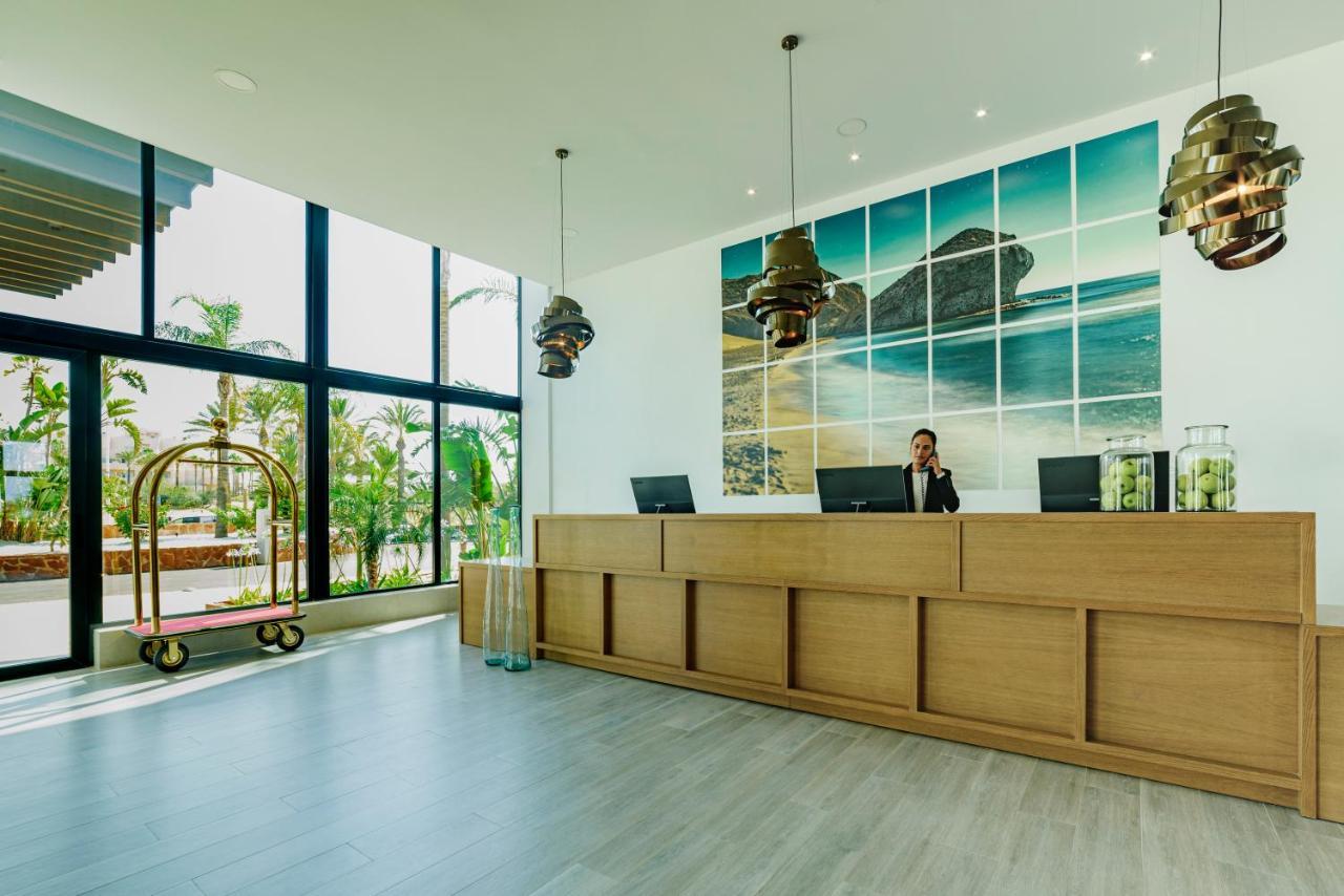 Cabogata Beach Hotel Retamar  Zewnętrze zdjęcie
