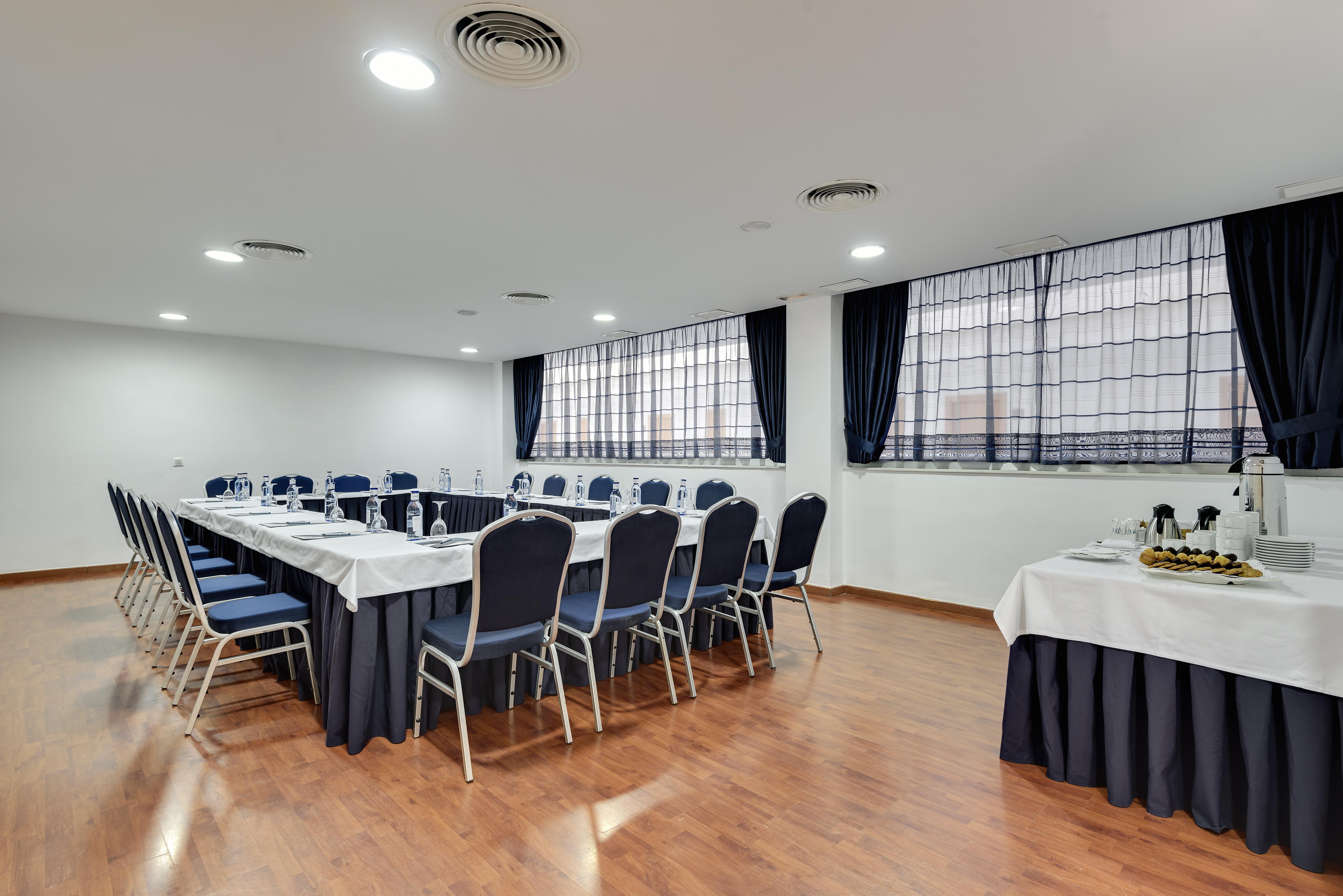 Cabogata Beach Hotel Retamar  Zewnętrze zdjęcie Meeting room