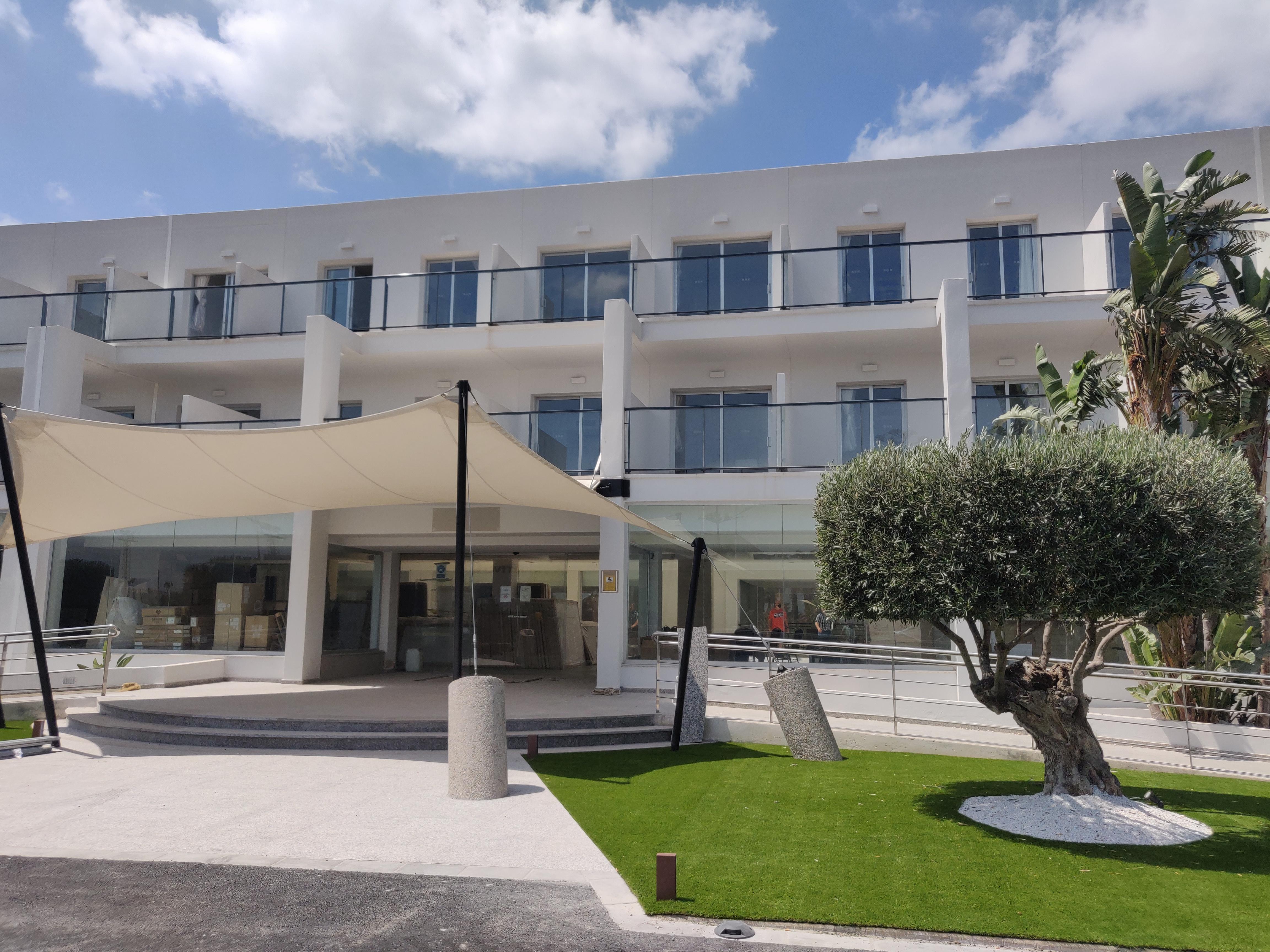 Cabogata Beach Hotel Retamar  Zewnętrze zdjęcie The new building of the University of Patras