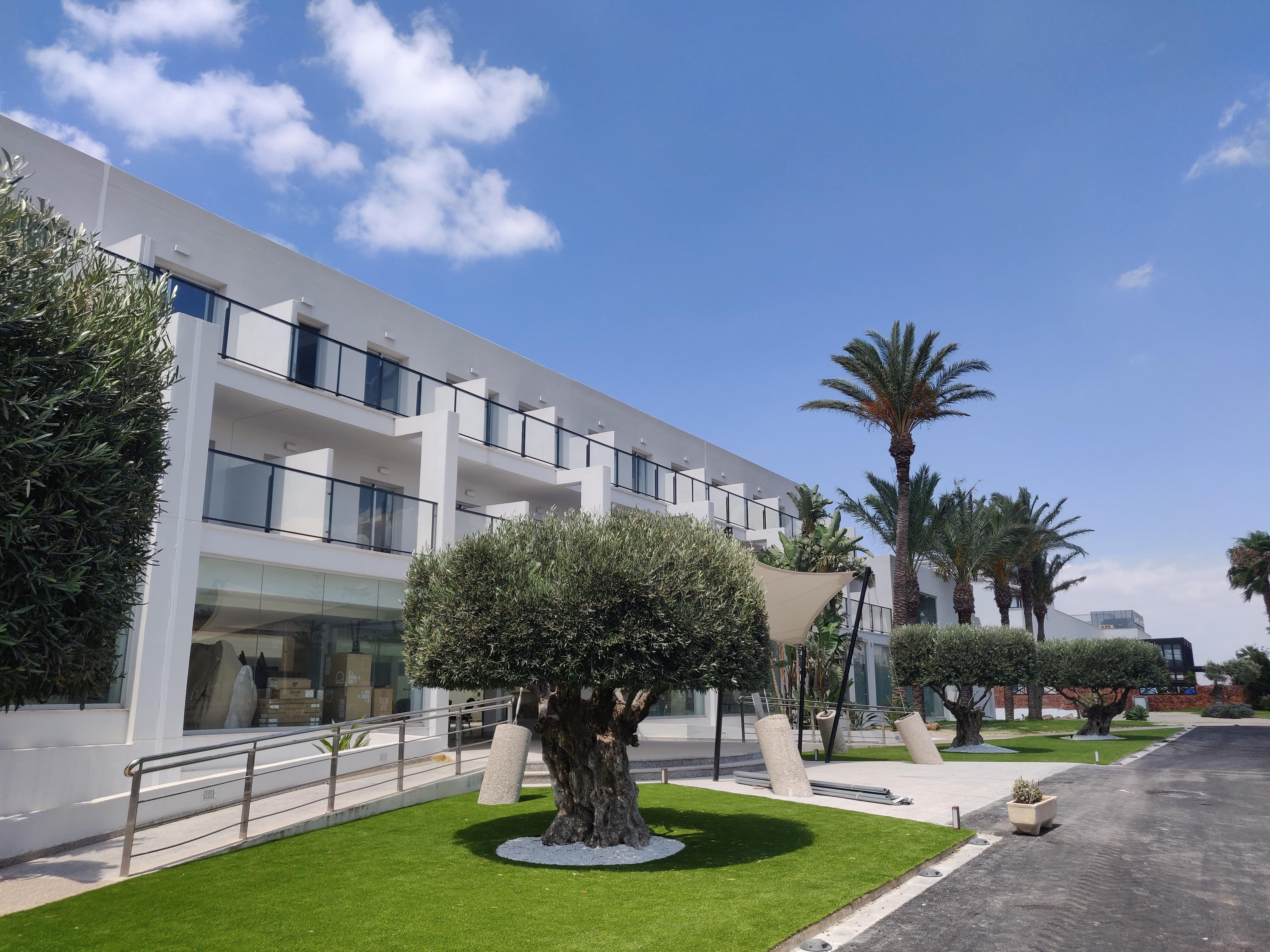 Cabogata Beach Hotel Retamar  Zewnętrze zdjęcie The campus of the University of Nicosia
