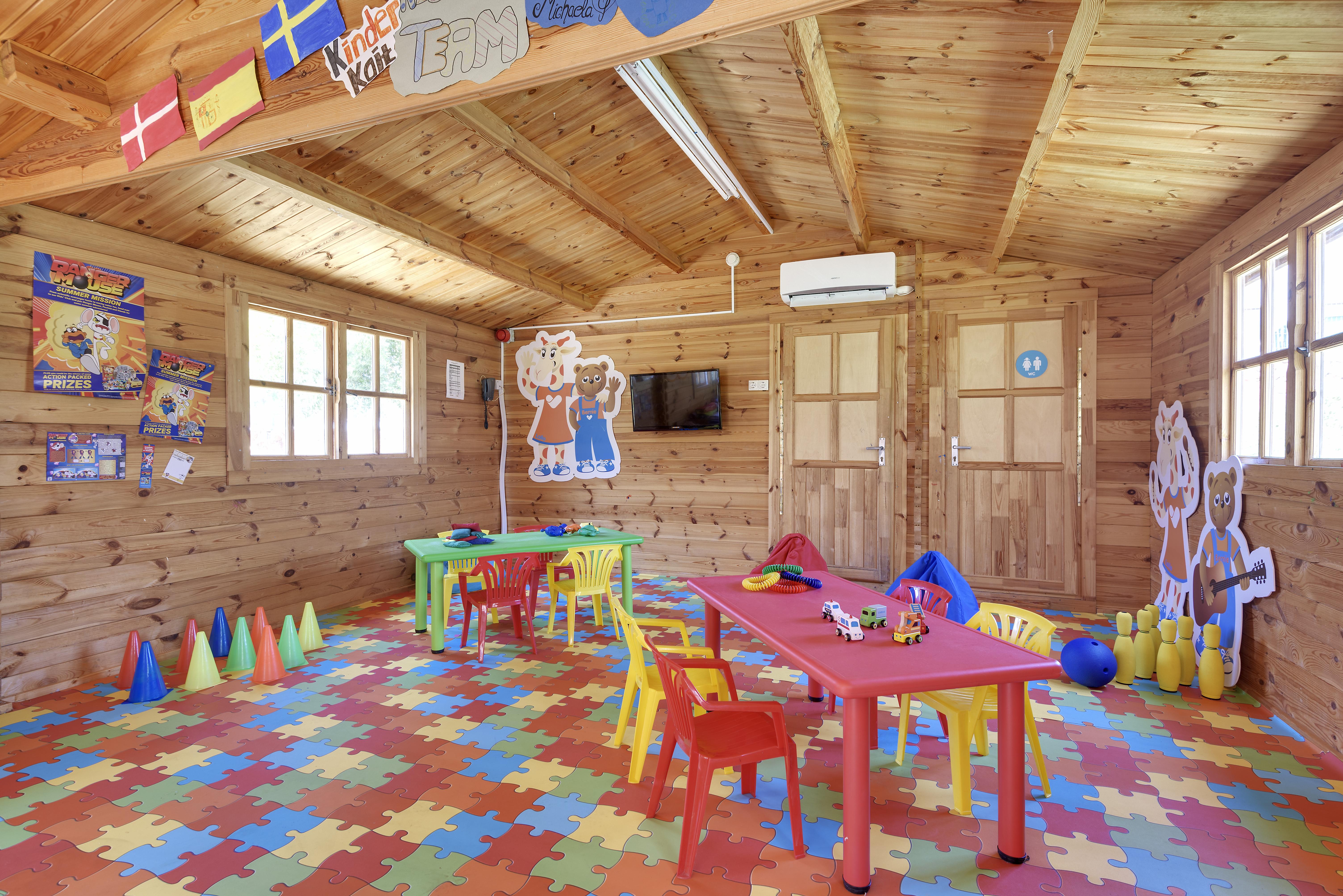 Cabogata Beach Hotel Retamar  Zewnętrze zdjęcie The children's club at the hotel