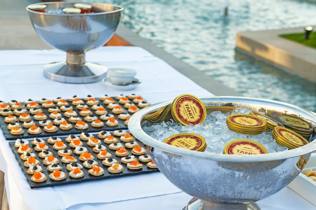 Cabogata Beach Hotel Retamar  Zewnętrze zdjęcie Caviar and chips at a party