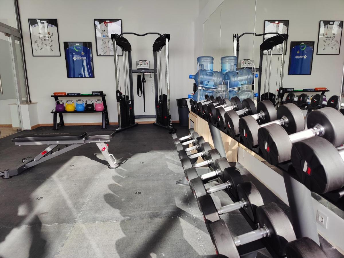 Cabogata Beach Hotel Retamar  Zewnętrze zdjęcie The gym at the National Training Centre