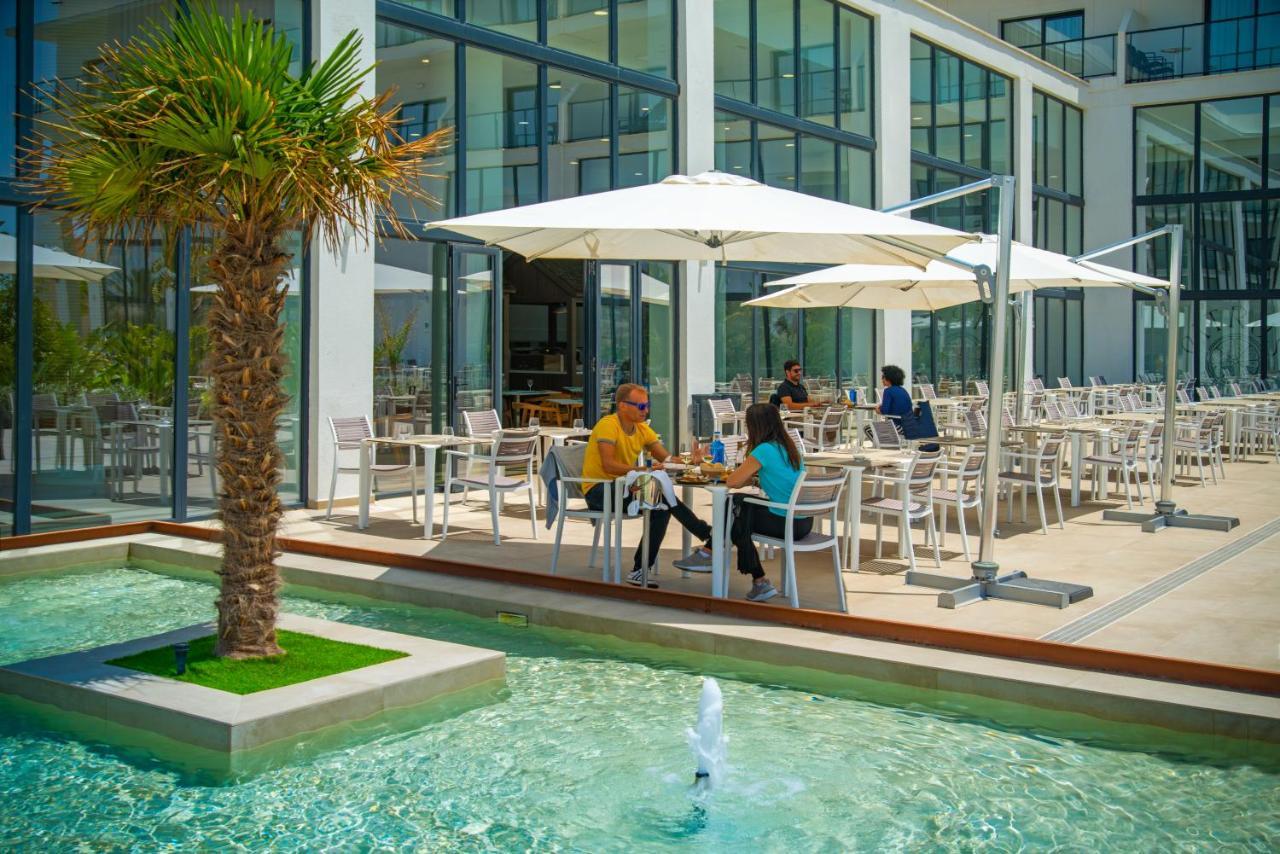 Cabogata Beach Hotel Retamar  Zewnętrze zdjęcie The restaurant at the airport