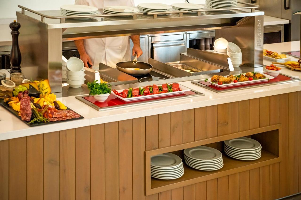 Cabogata Beach Hotel Retamar  Zewnętrze zdjęcie A buffet