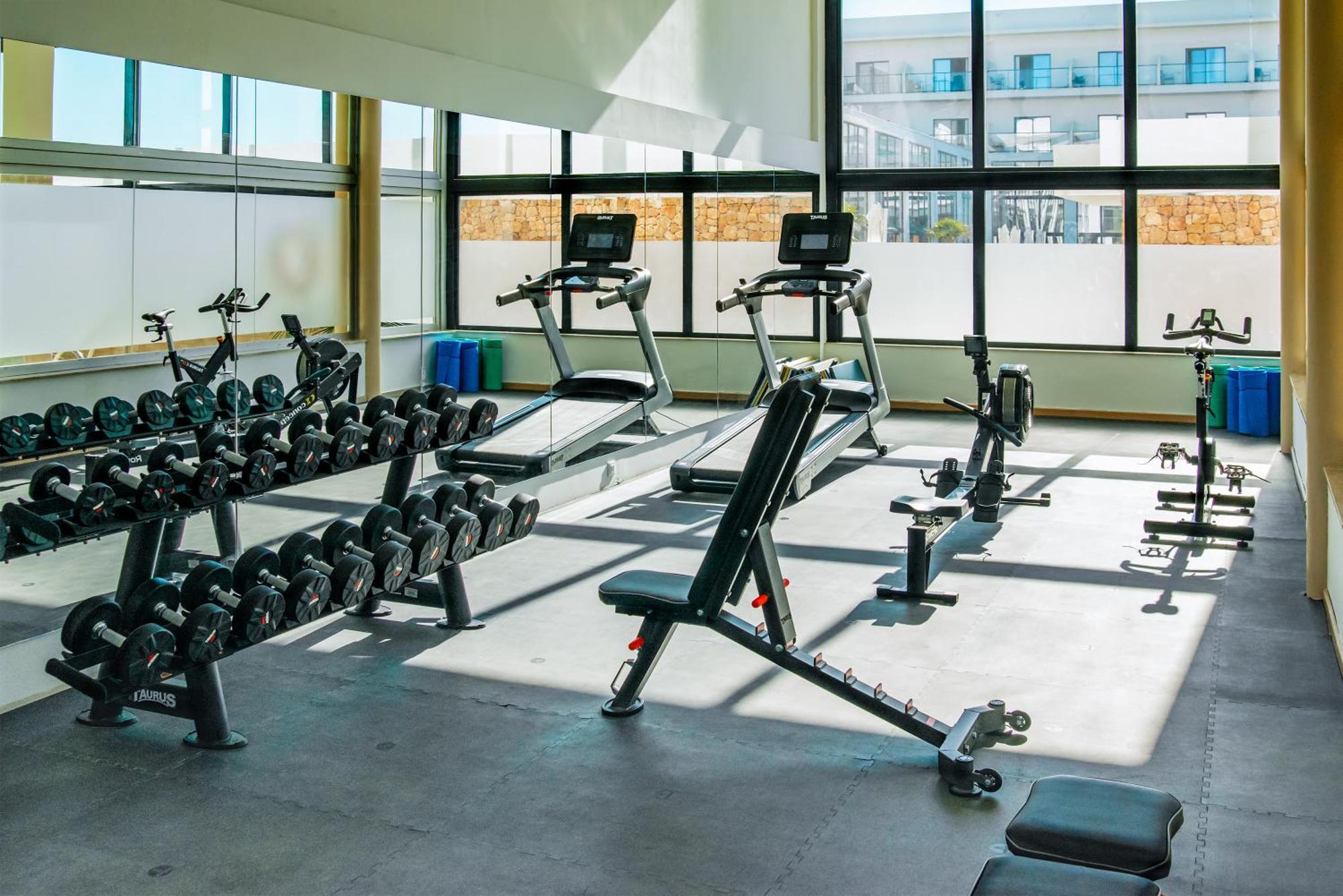 Cabogata Beach Hotel Retamar  Zewnętrze zdjęcie The gym at the University of Roehampton