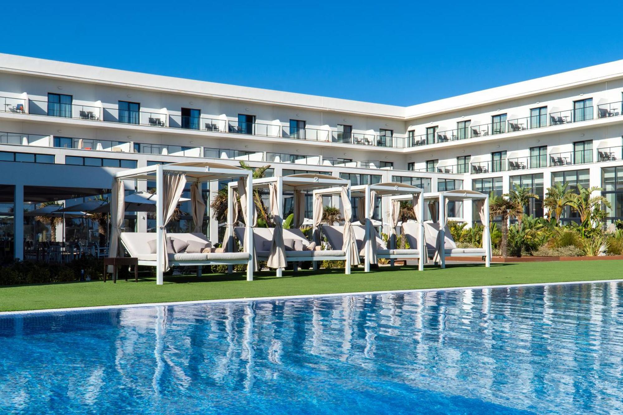 Cabogata Beach Hotel Retamar  Zewnętrze zdjęcie The hotel's pool